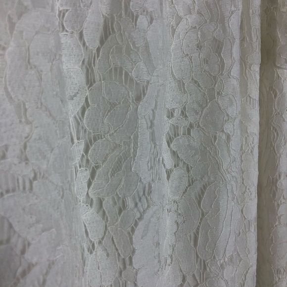 Lulu’s Divine to Five White Lace Shift Dress Off the Shoulder NWT size Small - Picture 8 of 14